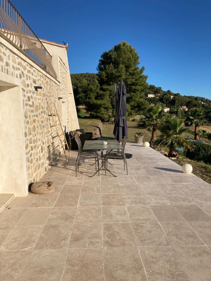 Appartement neuf Rez de jardin 45 m2 vue mer et vignes 10 mn des plages Le Beausset Extérieur photo